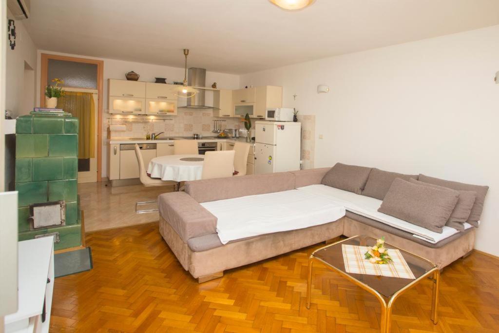 Apartments Orsula スプリト エクステリア 写真